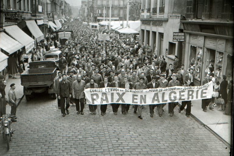 Lire la suite à propos de l’article Docu-échanges sur la guerre d&rsquo;Algérie